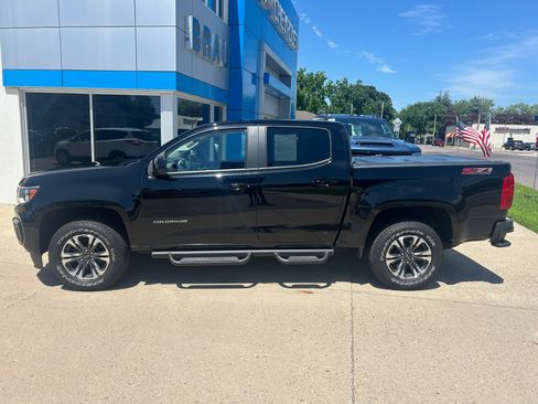 Used 2021 Chevrolet Colorado Z71 w/ Safety Package AWD/4WD image 1