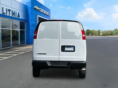Used 2025 Chevrolet Express 2500 Extended w/ Driver Convenience Package RWD image 7
