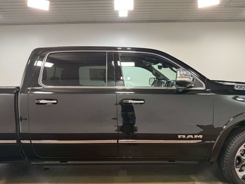 Used 2022 RAM 1500 Limited w/ Body-Colour Bumper Group AWD/4WD image 33