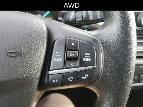 Used 2020 Ford Escape SE image 17