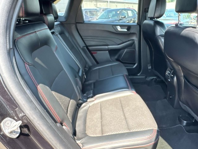 Used 2025 Ford Escape ST-Line FWD image 14