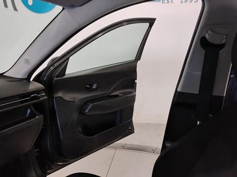 Used 2024 Hyundai Kona SE image 45