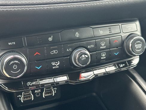 Used 2022 Dodge Durango GT image 22