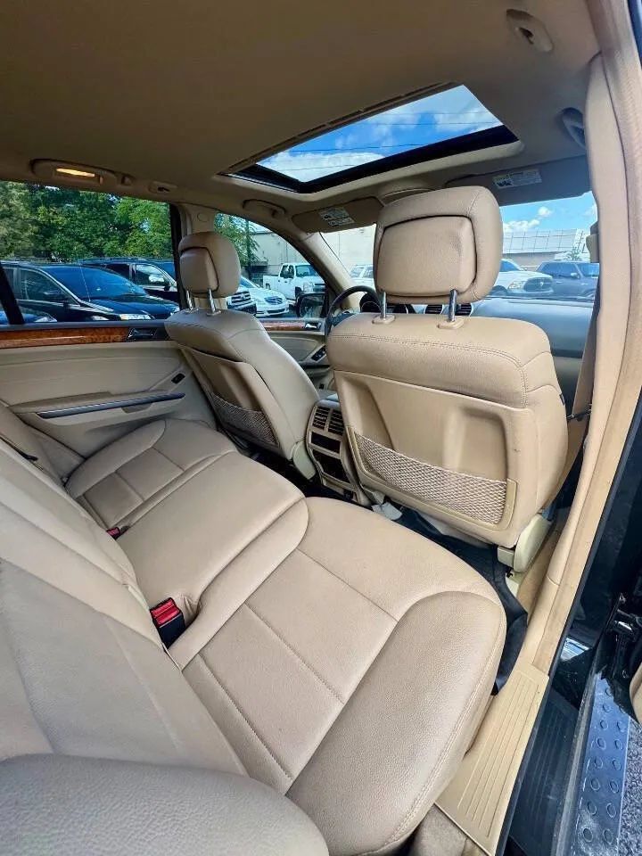 Used 2009 Mercedes-Benz ML 320 BlueTEC 4MATIC image 7