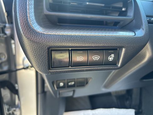 Used 2024 Toyota Prius Limited image 12