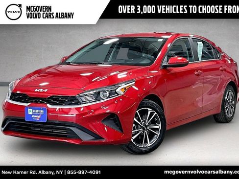 Used 2023 Kia Forte LXS FWD image 1