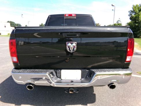 Used 2017 RAM 1500 Big Horn AWD/4WD image 4