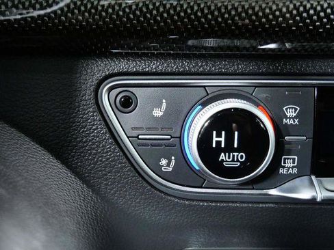 Used 2023 Audi SQ5 Prestige w/ Prestige Package image 24