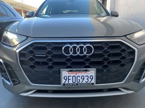 Used 2023 Audi Q5 e Premium w/ Convenience Package image 42