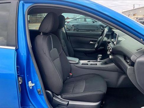 Certified 2022 Nissan Sentra SV image 9