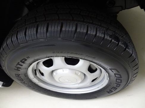 Used 2018 Ford F150 XL w/ Equipment Group 101A Mid image 8