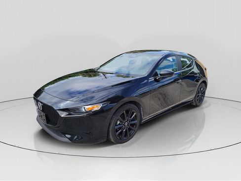 Used 2024 MAZDA MAZDA3 s FWD image 3