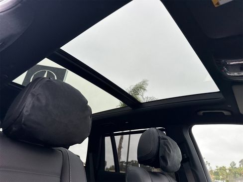 New 2025 Mercedes-Benz GLS 580 4MATIC image 17