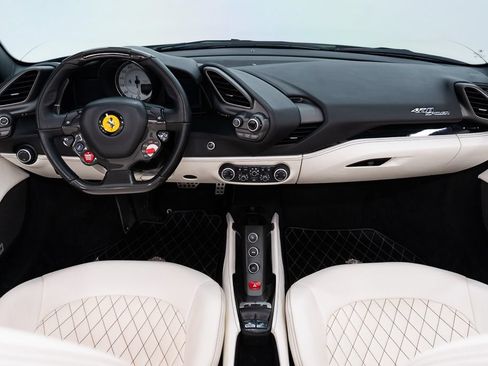 Used 2018 Ferrari 488 Spider RWD image 28