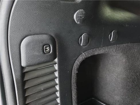 Used 2019 Jeep Grand Cherokee Limited w/ Luxury Group II image 17