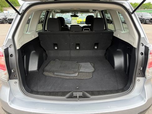 Used 2017 Subaru Forester 2.5i Premium w/ All-Weather Package AWD/4WD image 7