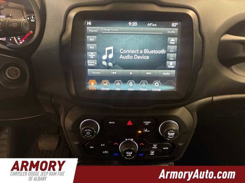 Used 2023 Jeep Renegade Latitude image 16