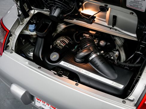 Used 2005 Porsche 911 Carrera S RWD image 44