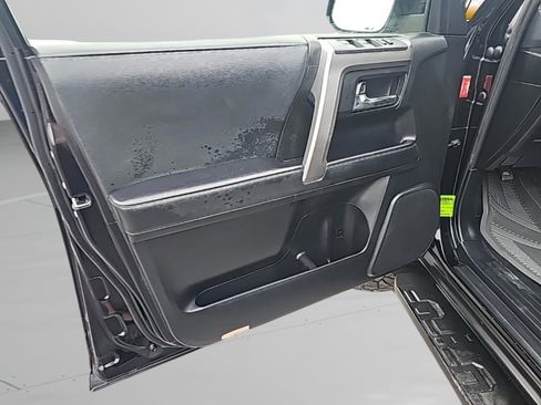 Used 2020 Toyota 4Runner SR5 image 17