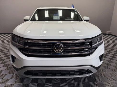 Used 2022 Volkswagen Atlas Cross Sport SE image 4