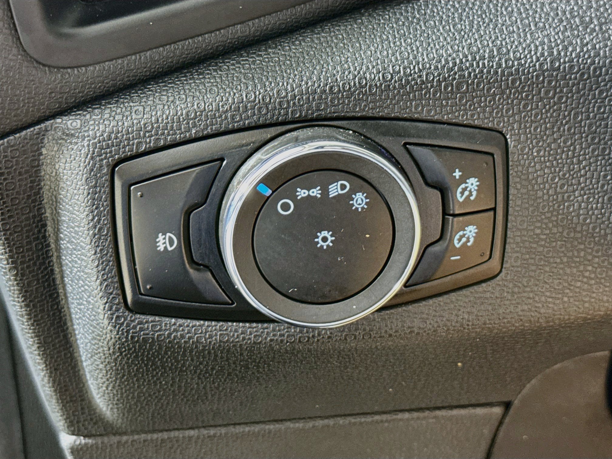 Used 2020 Ford EcoSport SE AWD/4WD image 9