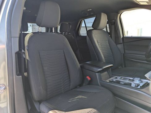 Used 2020 Ford Explorer XLT w/ Comfort Package AWD/4WD image 11
