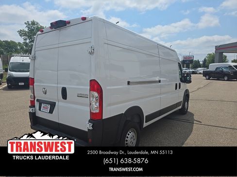 Used 2025 RAM ProMaster 2500 w/ Convenience Group FWD image 5