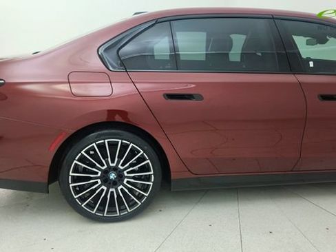 Used 2026 BMW 740i RWD image 6