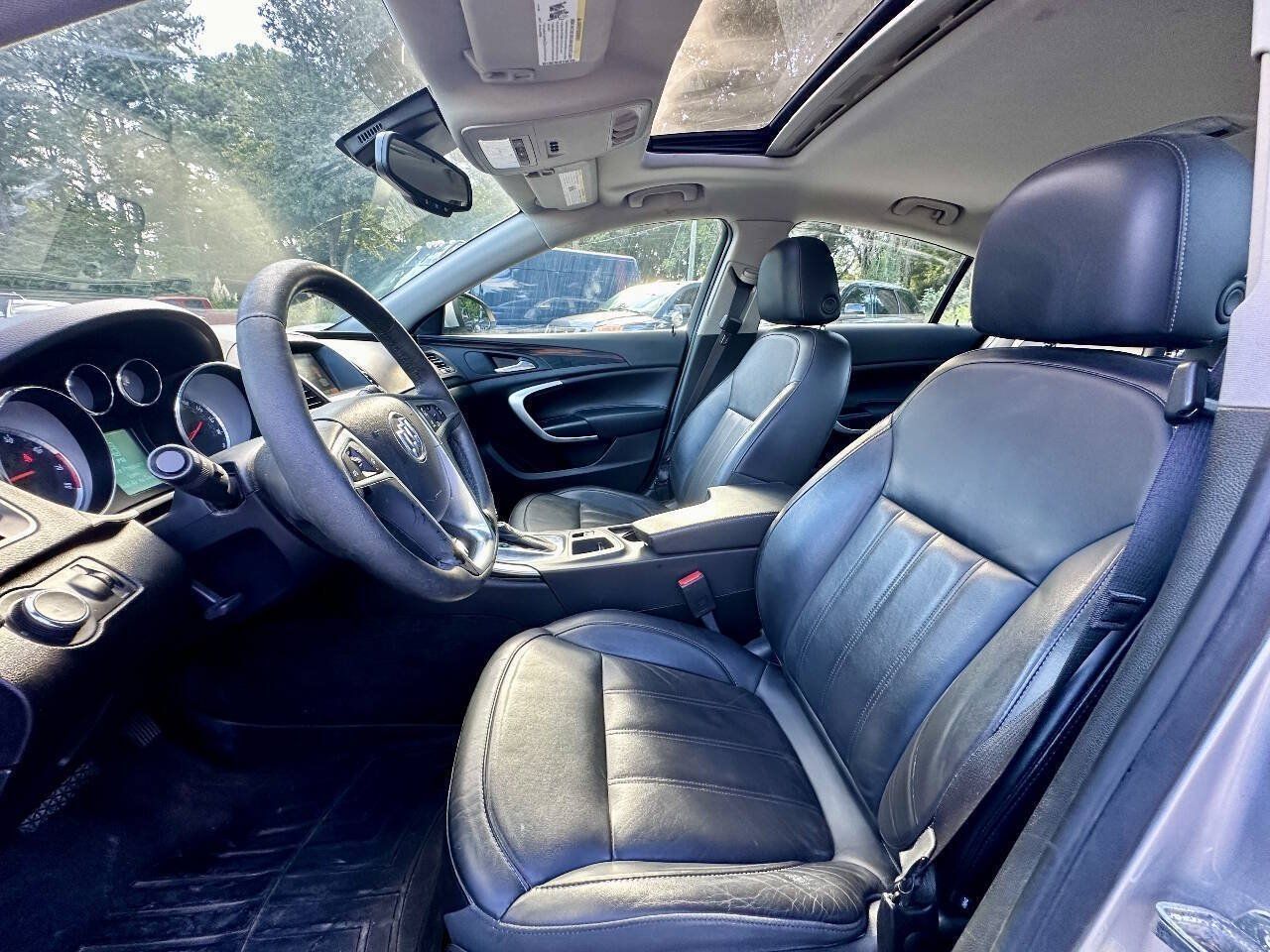 Used 2013 Buick Regal Premium FWD image 10