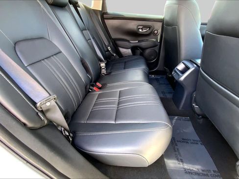 Used 2024 Honda HR-V EX-L image 19