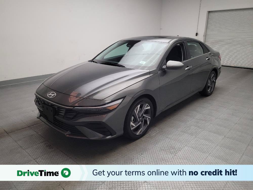 Used 2025 Hyundai Elantra SEL FWD image 1