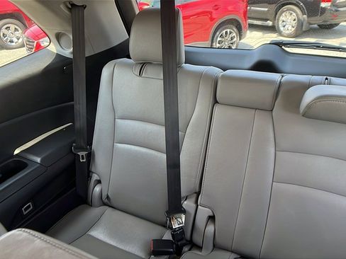 Used 2017 Honda Pilot Touring image 22