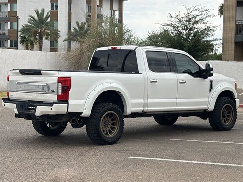 Used 2017 Ford F250 Platinum w/ Platinum Ultimate Package AWD/4WD image 5