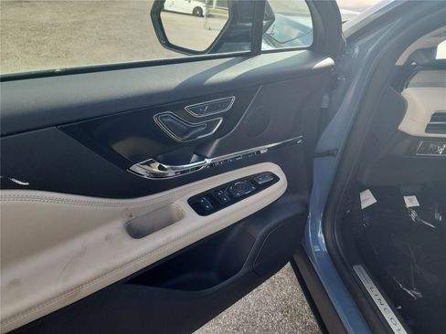 New 2026 Lincoln Corsair Premiere image 12