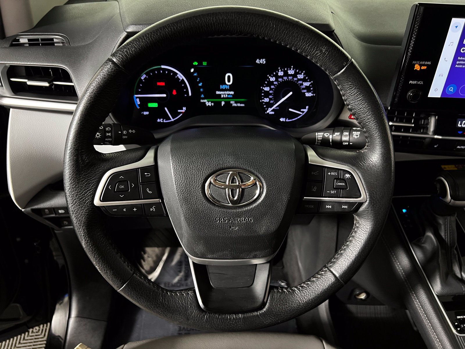 Certified 2025 Toyota Sienna XLE FWD image 15