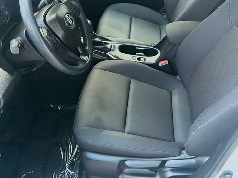 Used 2025 Toyota Corolla LE FWD image 17