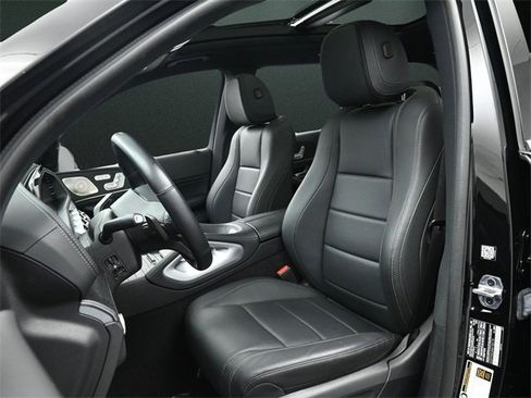 Used 2022 Mercedes-Benz GLS 450 4MATIC image 12