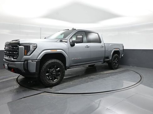 Used 2024 GMC Sierra 2500 AT4 w/ Technology Package AWD/4WD image 1