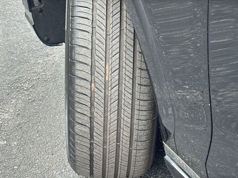Certified 2026 Genesis GV70 2.5T AWD/4WD image 11