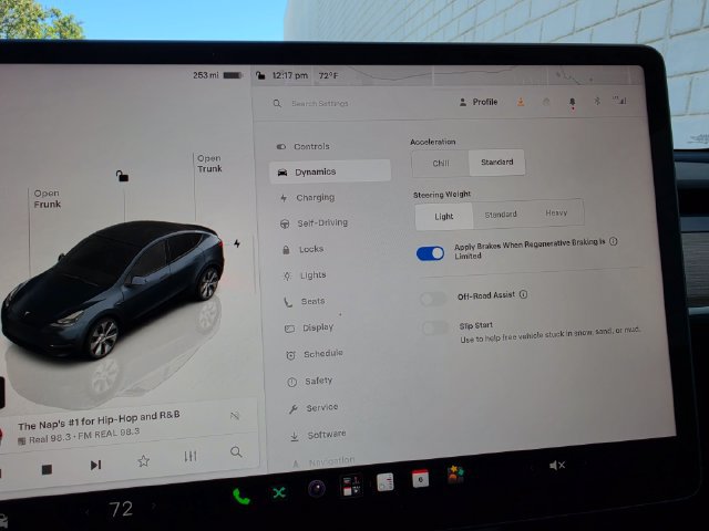 Used 2024 Tesla Model Y Long Range AWD/4WD image 39