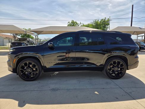 Certified 2024 Chevrolet Traverse RS FWD image 4