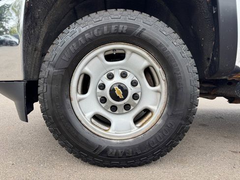 Used 2015 Chevrolet Silverado 2500 W/T RWD image 13