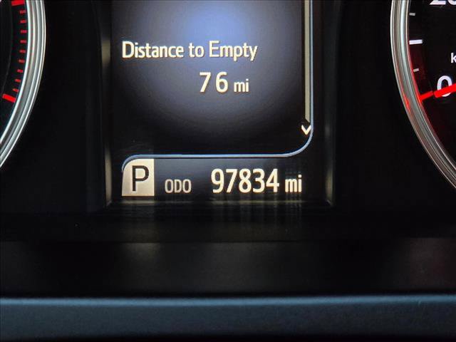 Used 2016 Toyota Camry SE FWD image 25