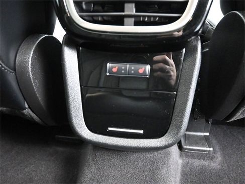 Used 2023 Lincoln Nautilus Reserve w/ Luxury Package image 9