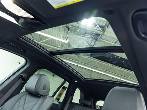 New 2026 BMW X5 xDrive50e image 16