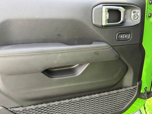 New 2025 Jeep Wrangler Unlimited Rubicon 392 image 11