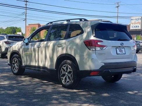 Certified 2023 Subaru Forester Premium AWD/4WD image 6