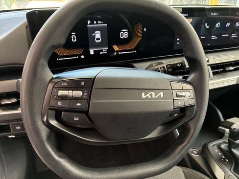 Used 2025 Kia K4 FWD image 29