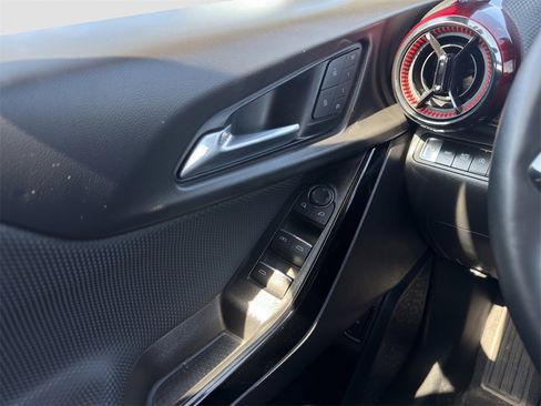 Used 2025 Chevrolet Equinox RS w/ Safety and Technology Package image 12