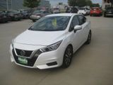Used 2022 Nissan Versa SV image 4